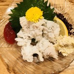 Izakaya Sougo - 淡路 鱧の湯引き ¥850