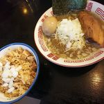 中華ソバ 伊吹 - 