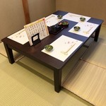 金沢和食 みんなのまなぶ - 座敷席の右