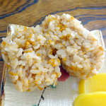 食堂 丸善 - ウニおにぎり400円