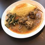 マータラ - チキンカリー、野菜カリー