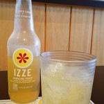 ダグズ・バーガー - IZZE ピーチ