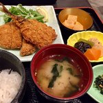 築地 味の浜藤 醍醐味 - ランチ マグロメンチとアジフライ