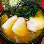 ラーメン 厚木家 - チャーシューメン並。￥800