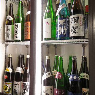 季節限定の日本酒と鹿児島の本格芋焼酎が当店のこだわり