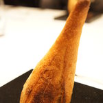 フロリレージュ - とんがり帽子のようなユニークなフォルムのバゲット♪（2011/2）