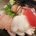 キサラギ - 海の幸いっぱい！海鮮丼‼