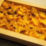 太郎坊寿し - 淡路島由良 川勝の赤雲丹