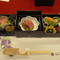 料理旅館 金沢茶屋 - 三段弁当