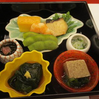 料理旅館 金沢茶屋 - 三段弁当（八寸）