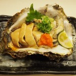 太郎坊寿し - 岩牡蠣