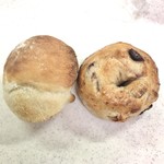 90554758 - 丸パン 200円(税抜き)
                      ヘーゼルナッツクランベリーベーグル280円(税抜き)