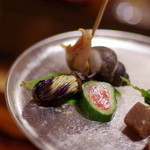 一風庵 - 銅（あかゞね）の高脚皿（たかあしざら）に八寸（はつすん）のごときもの