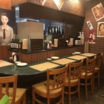 大衆居酒屋 与作 - カウンター席