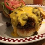 マンチズ バーガー シャック - チーズとろーっ…