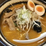 北海道らーめん味丸 - 辛味噌オロ(中辛)味玉入り(￥980円)