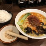 横浜らーめん 七七家 - 料理写真:担々麺 850円→クーポン利用500円
