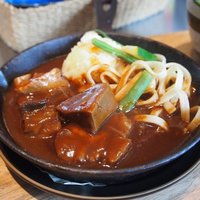 1-1&ザ ルーフトップ - 牛タンシチュー　