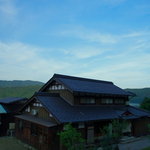 徳山鮓 - 余呉湖（よごのうみ）畔（ほとり）なる母屋（おもや）