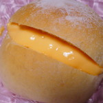 焼きたてパン えとふぇ - 美味しいカスタードがたっぷりです