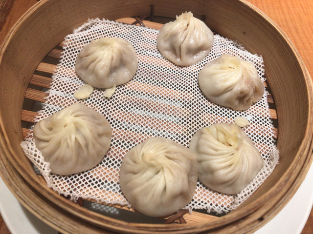 鼎泰豐 立川店 の 小籠包 海老入りチャーハン By 初代タタカエラーメンマン 鼎泰豐 立川タカシマヤ店 ディンタイフォン 立川北 飲茶 点心 食べログ