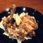 大衆居酒屋 与作 - 名物骨つき山賊焼