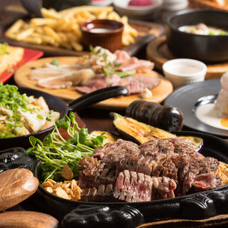 肉バルコース 鉄板料理を含む人気メニューを詰め込んだ当店の看板コース 1000円でアサヒスーパードライや各種ワイン含む飲み放題付 デートやカジュアルなディナーにおすすめっ Teppan 29bar Barumiche テッパン ニクバル バルミチェ 大阪難波 バル
