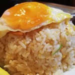 サバイチャイ タイ料理 - ランチエビ炒飯￥680