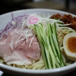 中華そば 味万 - 冷や～し胡麻そば　辛鶏そぼろ添え