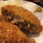 廻船呑屋 - ビーフメンチカツ定食750円