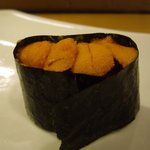 鮨 仙一 - 雲丹軍艦巻き