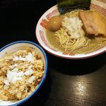 中華ソバ 伊吹 - 