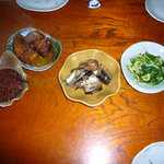 居酒屋 魚元 - いくら・豚の角煮・さんまの煮付け・アイヌネギの和え物