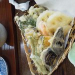 Chikuma - 野菜天ぷら　天つゆか塩かはお好みで！