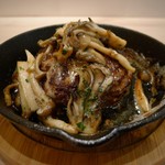 多良間牛 ダグズ・グリル - 『これだけは絶対に負けられない戦いなのである』ハンバーグステーキ