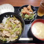 Suidoubashi Sakaba Gasshou - 肉飯丼と鶏から定食￥650-