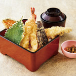 Seasonal vegetables and Seafood tempura