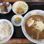 ラーメン大学 - みそラーメン定食