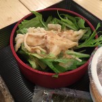 魚河岸 魚○本店 - チキンと水菜のサラダ
