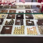 Maison Kelder - 店内　1つから購入できます