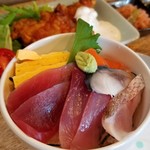 Tabenomidokoro Sumikko - よくばりランチＡのミニ海鮮丼
