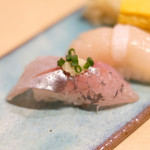 赤坂 すし 秀 - ミニ丼+握り5貫 1080円 のアジ