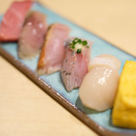 赤坂 すし 秀 - ミニ丼+握り5貫 1080円 の握り5貫