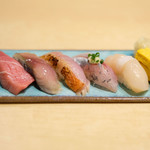 赤坂 すし 秀 - ミニ丼+握り5貫 1080円 の握り5貫