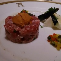 アピシウス - 鮪のタルタルとモッツァレラチーズ　