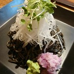 時香忘 - 極粗挽き寒ざらし熟成イカスミ蕎麦