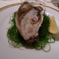 アピシウス - 特大　厚岸産の牡蠣