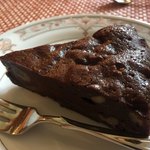 ペンション&コテージ クヌルプ - マッドケーキのアップ。歯にのっぺりつくくらい濃厚で美味しい！ナッツもタップリ！！