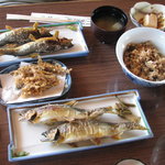 Otokoyama Gyojou - 鮎の塩焼き、稚鮎の天ぷら、鮎飯（味噌汁付き）、冷ややっこ（お手付き）