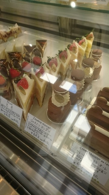 Le Vanillier ル バニーエ 穂積 ケーキ 食べログ